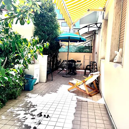 アパート On The - *