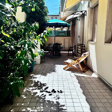 アパート On The - *